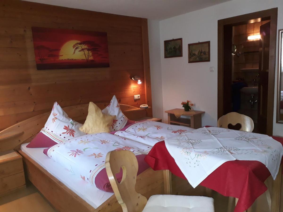 Haus Morgensonne Hotel Pettneu am Arlberg Buitenkant foto