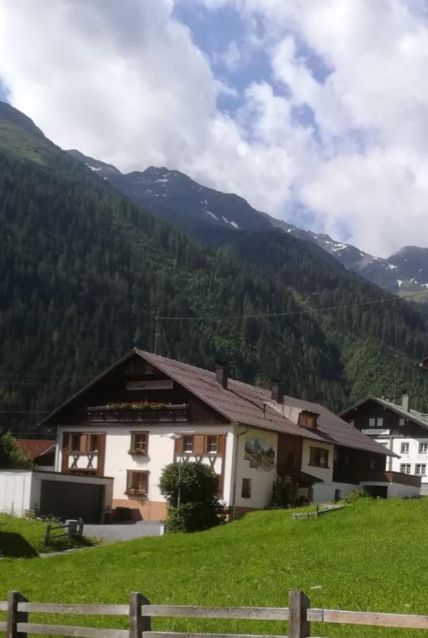 Haus Morgensonne Hotel Pettneu am Arlberg Buitenkant foto