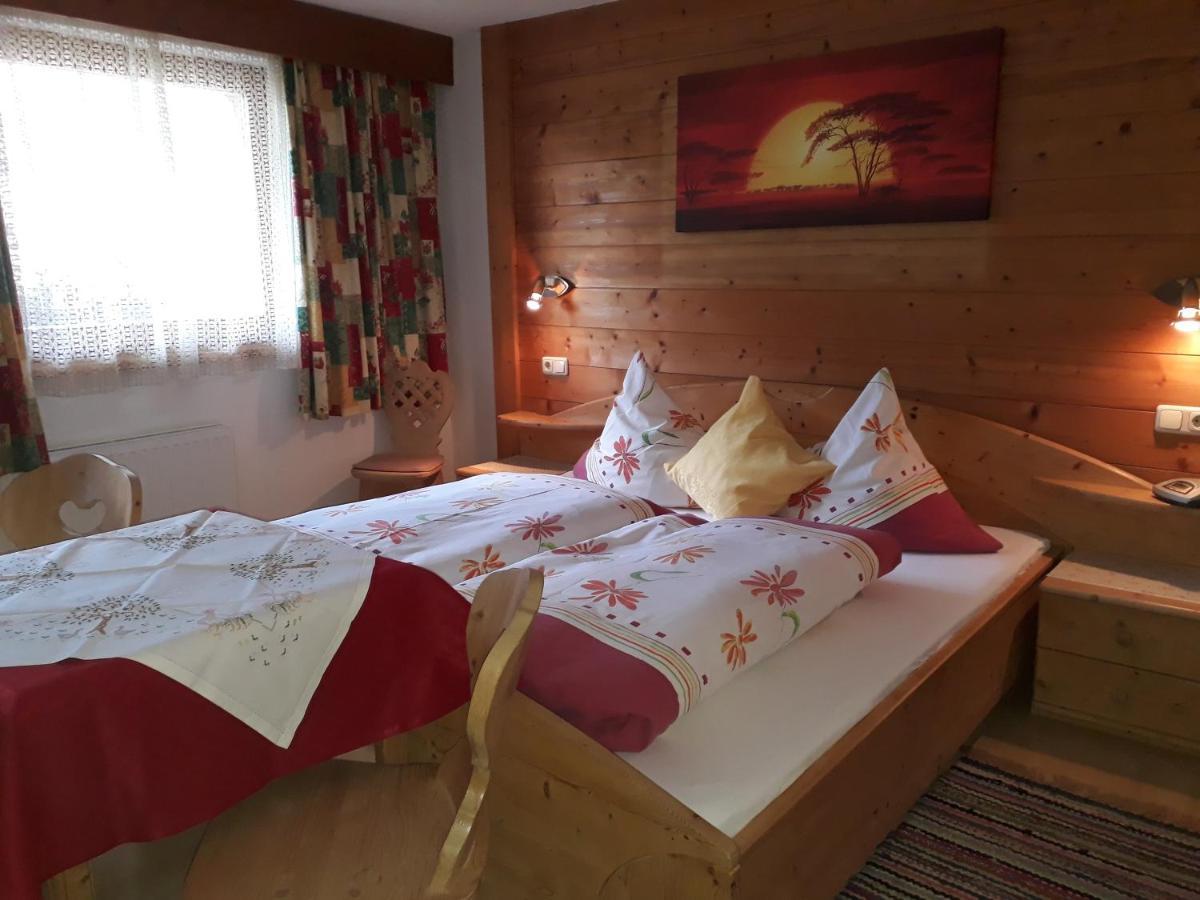 Haus Morgensonne Hotel Pettneu am Arlberg Buitenkant foto