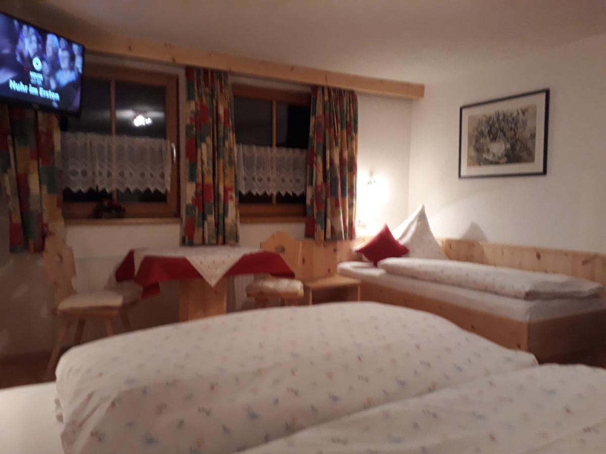 Haus Morgensonne Hotel Pettneu am Arlberg Buitenkant foto