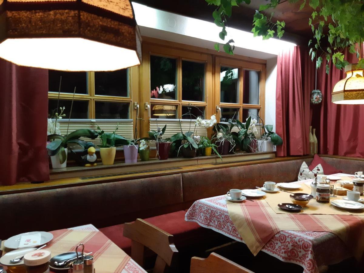 Haus Morgensonne Hotel Pettneu am Arlberg Buitenkant foto